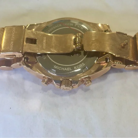 Michael Kors Bradshaw Mini Chronograph Ladies Rose Gold Tone Watch, model MK6066 - Picture 4 of 10